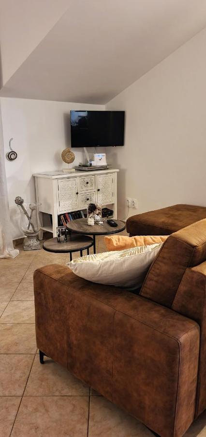 Apartment Kate Slatine Esterno foto